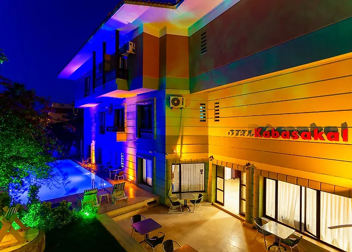 فندق مبيت وإفطار Kabasakal Çeşme