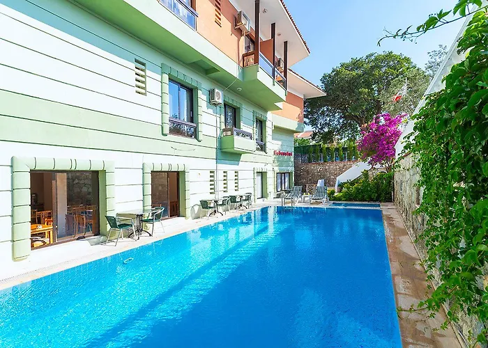 فندق مبيت وإفطار Kabasakal Çeşme